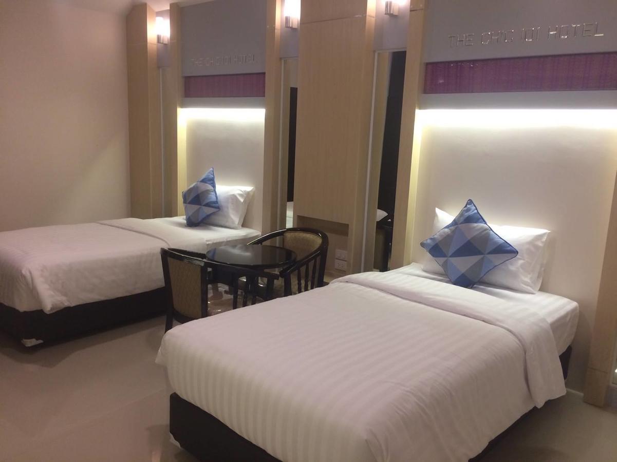The Chic 101 Hotel Selaphum Bagian luar foto