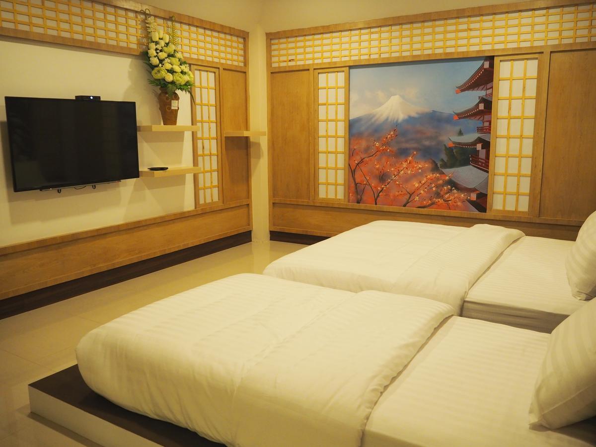 The Chic 101 Hotel Selaphum Bagian luar foto